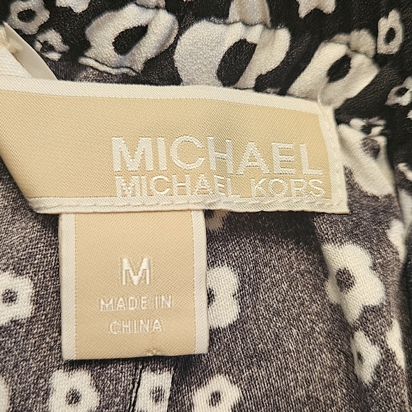 Michael Kors Wide Leg Black & White Floral Pants. Wore One Time. Size Medium - Picture 2 of 8